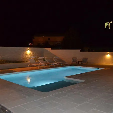 Villa-castellane קסטלאנטה