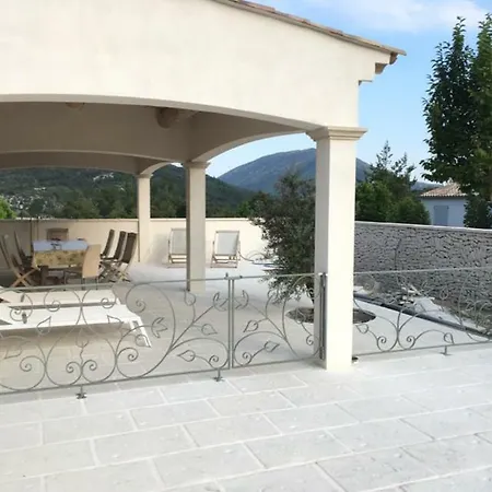 Villa-castellane