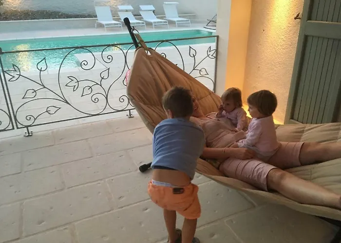 Villa-castellane * 卡斯特拉讷