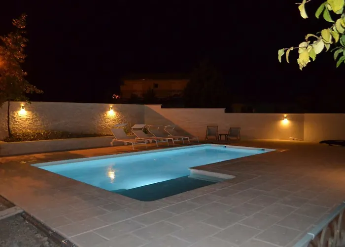 Villa-castellane 卡斯特拉讷